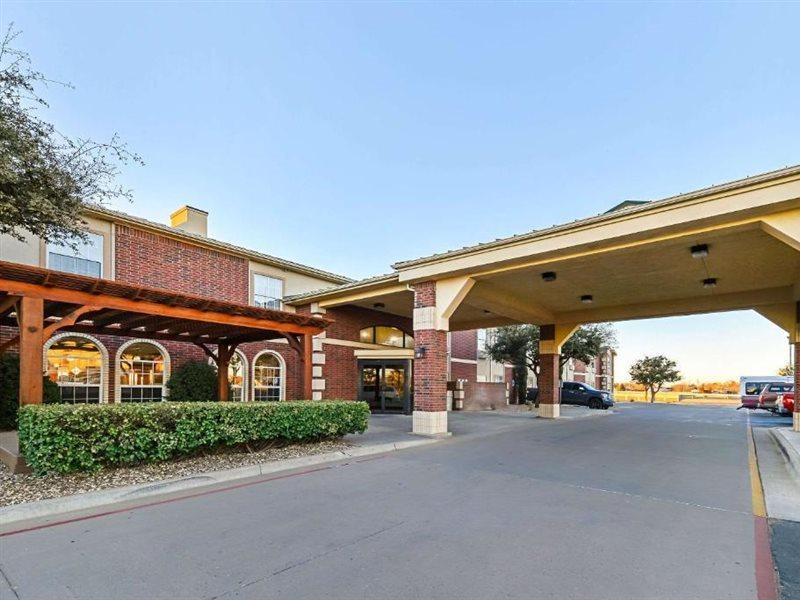 לובוק Quality Inn & Suites מראה חיצוני תמונה